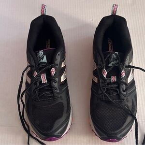 New Balance Women's Black and Purple Athletic Shoes